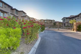 Photo #1: 2483636 Listing 