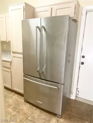 Photo #6: 2483658 Listing 