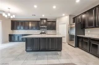 Photo #4: 2483705 Listing 