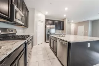 Photo #6: 2483705 Listing 