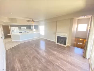 Photo #2: 2483727 Listing 