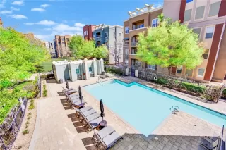 Photo #1: 2483733 Listing