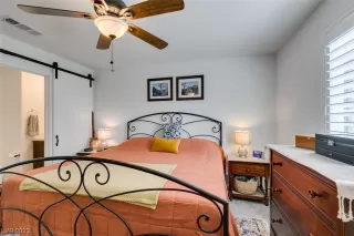 Photo #6: 2483735 Listing 