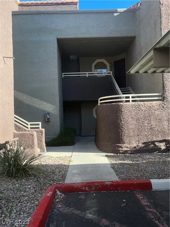 MLS: 2483736 Condo For Sale