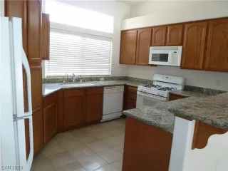 Photo #1: 2483769 Listing 