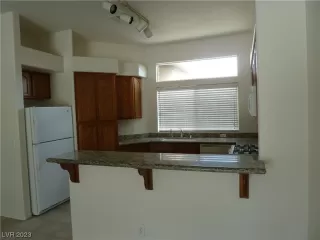 Photo #2: 2483769 Listing 