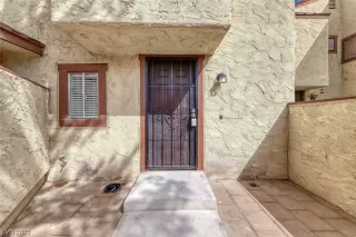 Photo #3: 2483818 Listing 