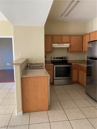 Photo #3: 2483823 Listing 