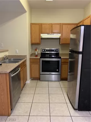 Photo #4: 2483823 Listing 