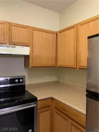 Photo #6: 2483823 Listing 