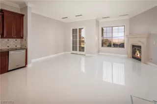 Photo #3: 2483824 Listing 