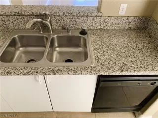 Photo #6: 2483843 Listing 