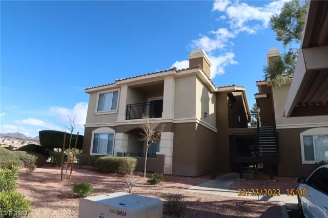 MLS: 2483859 Condo For Sale