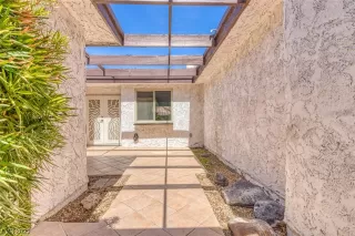 Photo #2: 2483901 Listing