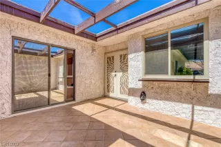 Photo #3: 2483901 Listing