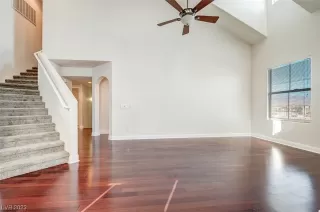 Photo #3: 2483912 Listing 