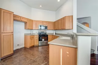 Photo #5: 2483912 Listing 