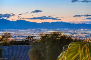 Photo #3: 2483916 Listing 