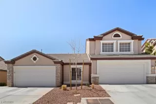 Photo #2: 2483937 Listing