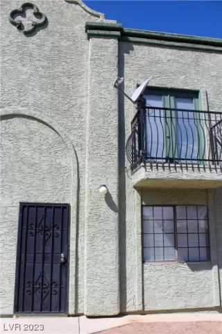 Photo #2: 2483954 Listing 