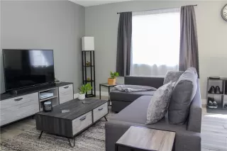 Photo #5: 2483954 Listing 