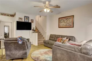 Photo #2: 2484025 Listing 