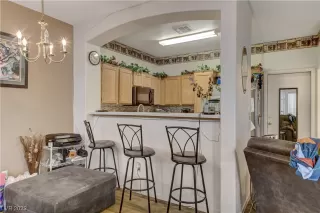 Photo #6: 2484025 Listing 