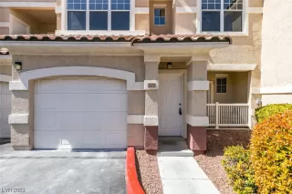 Photo #1: 2484041 Listing 