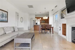 Photo #5: 2484070 Listing 