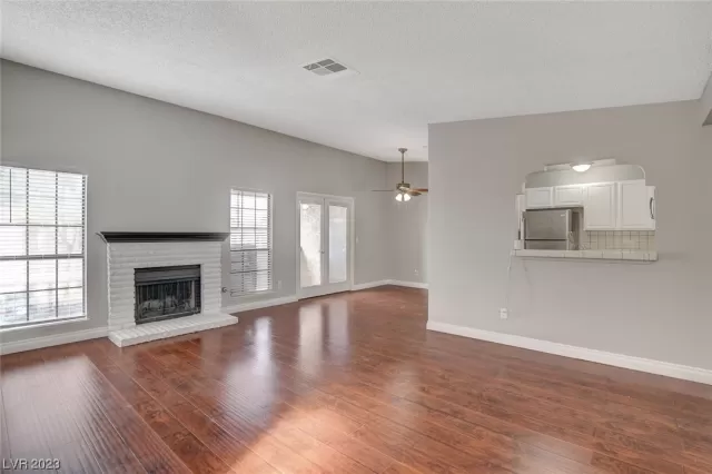 MLS: 2484094 Condo For Sale