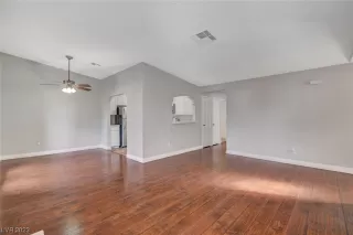 Photo #4: 2484094 Listing 