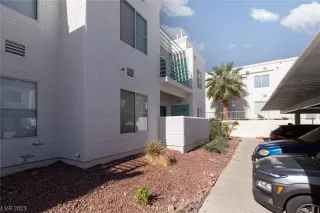 Photo #1: 2484117 Listing 