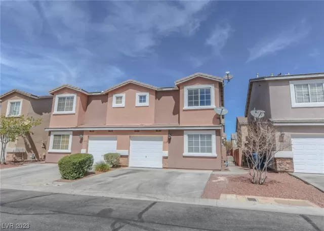 MLS: 2484164 Condo For Sale