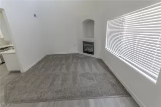 Photo #6: 2484164 Listing