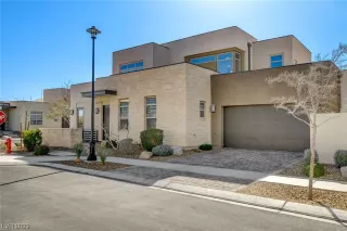 Photo #1: 2484180 Listing 