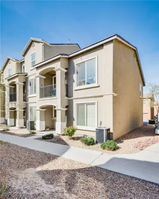 Photo #1: 2484187 Listing 