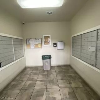 Photo #6: 2484191 Listing