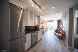 Photo #2: 2484193 Listing 