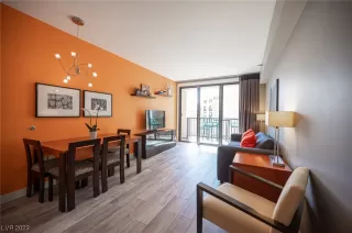 Photo #3: 2484193 Listing 