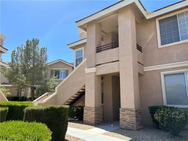 MLS: 2484198 Condo For Sale