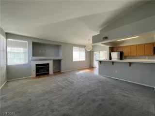 Photo #6: 2484198 Listing 