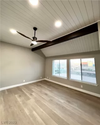 Photo #4: 2484224 Listing