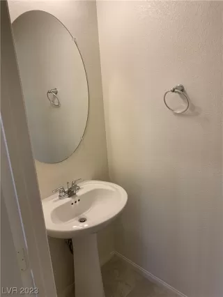 Photo #6: 2484228 Listing 