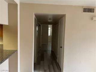 Photo #4: 2484229 Listing 