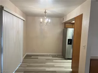 Photo #5: 2484229 Listing 