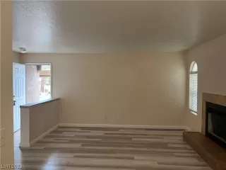 Photo #6: 2484229 Listing 