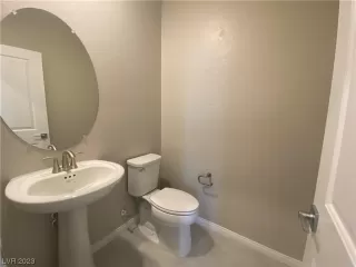 Photo #5: 2484235 Listing 