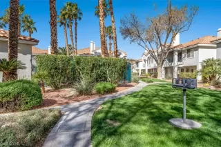 Photo #1: 2484266 Listing