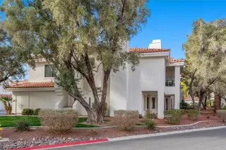 Photo #3: 2484266 Listing