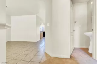 Photo #6: 2484274 Listing 